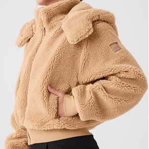 Alo Yoga, Foxy Sherpa Fleece, Camel